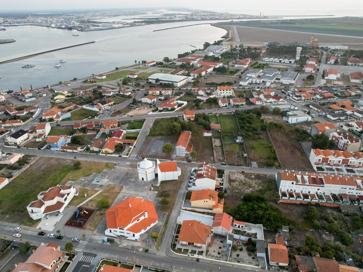 アヴェイロApartamento Encantador Perto Da Praia, Em Sao Jacintoアパートメント エクステリア 写真